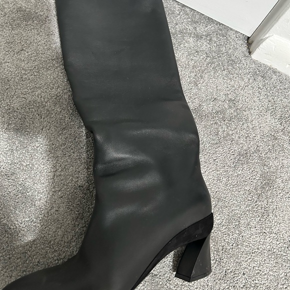 Designer Salvatore Ferragamo leather, knee-high, healed riding boot, size 10.5 - Picture 4 of 4